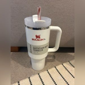 Stanley Mistletoe - 40 oz